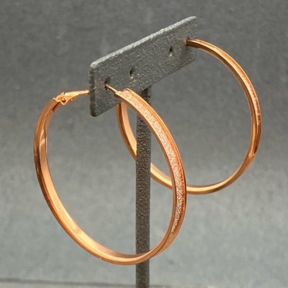 Hoop Pierced Earrings Rose Gold Copper Sparkle Latch Retro BoHo Soft Girl Barbie - Picture 1 of 5